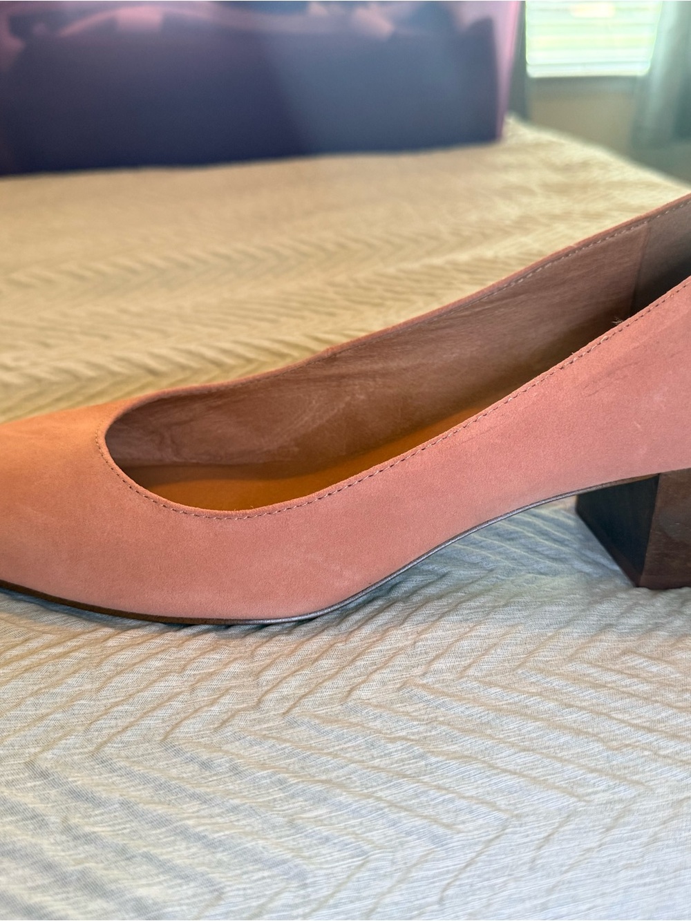 Madewell Suede Block Heel Pumps in Peachy Coral - Picture 5 of 7